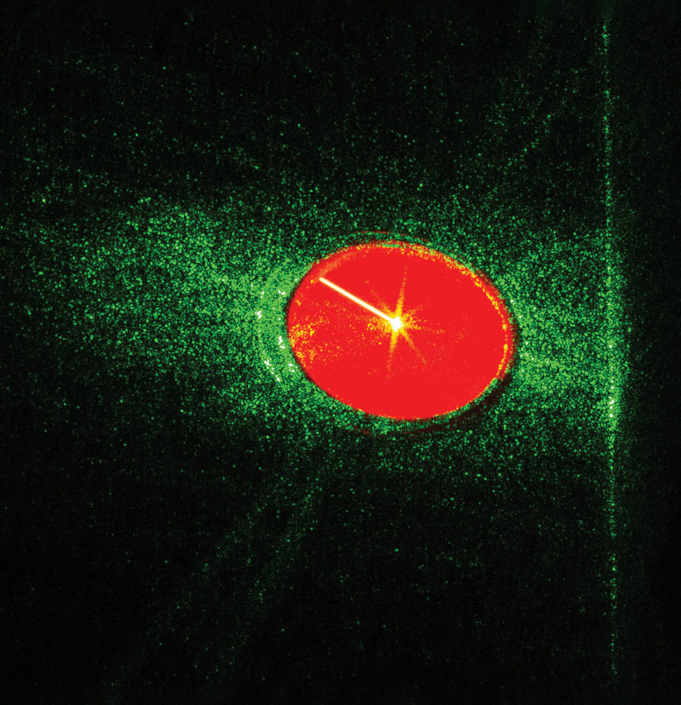 Comet-like green laser 