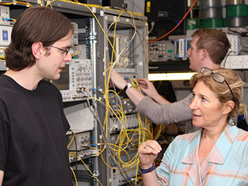 Photo of Bayvel and colleague in lab